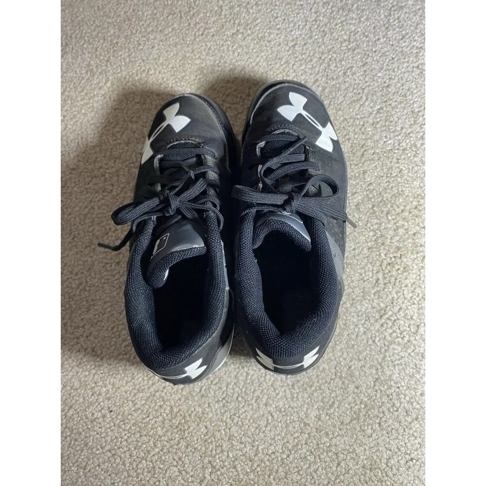 Under Armour Leadoff Low RM Jr Youth Baseball Cleats 1250082-001 Black White 1Y